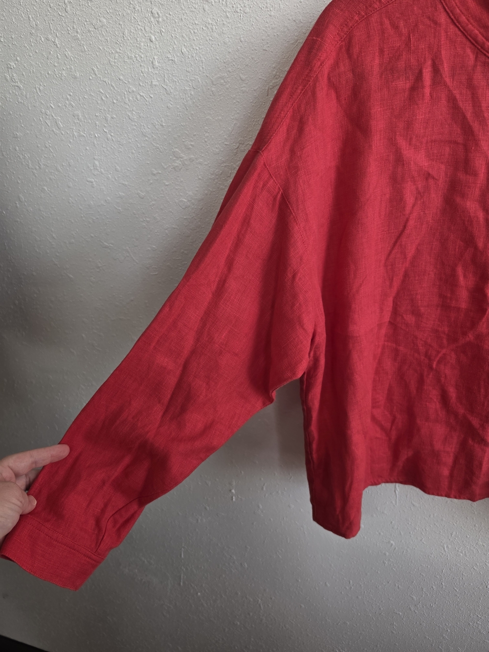 Xirena Size M Red 100% Linen Popover Blouse Long Sleeve Relaxed Top - Picture 6 of 9